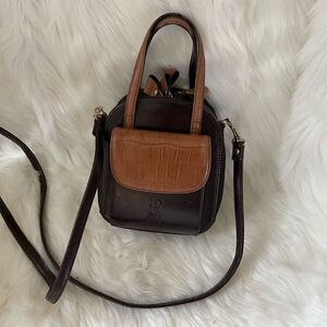 Belle Rose leather two tone brown and tan purse/crossbody bag.